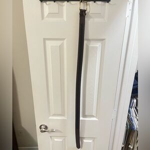 36-in Classic Leather Brown Men's Patterned Belt With Gold-Colored Belt Buckle